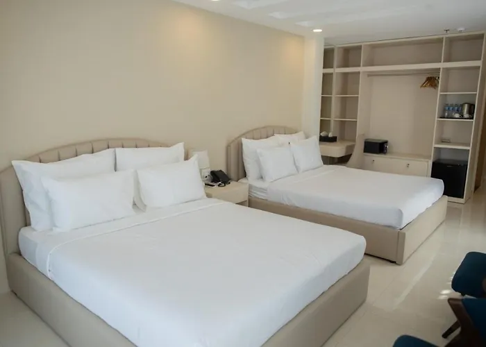 Ruby Hotel